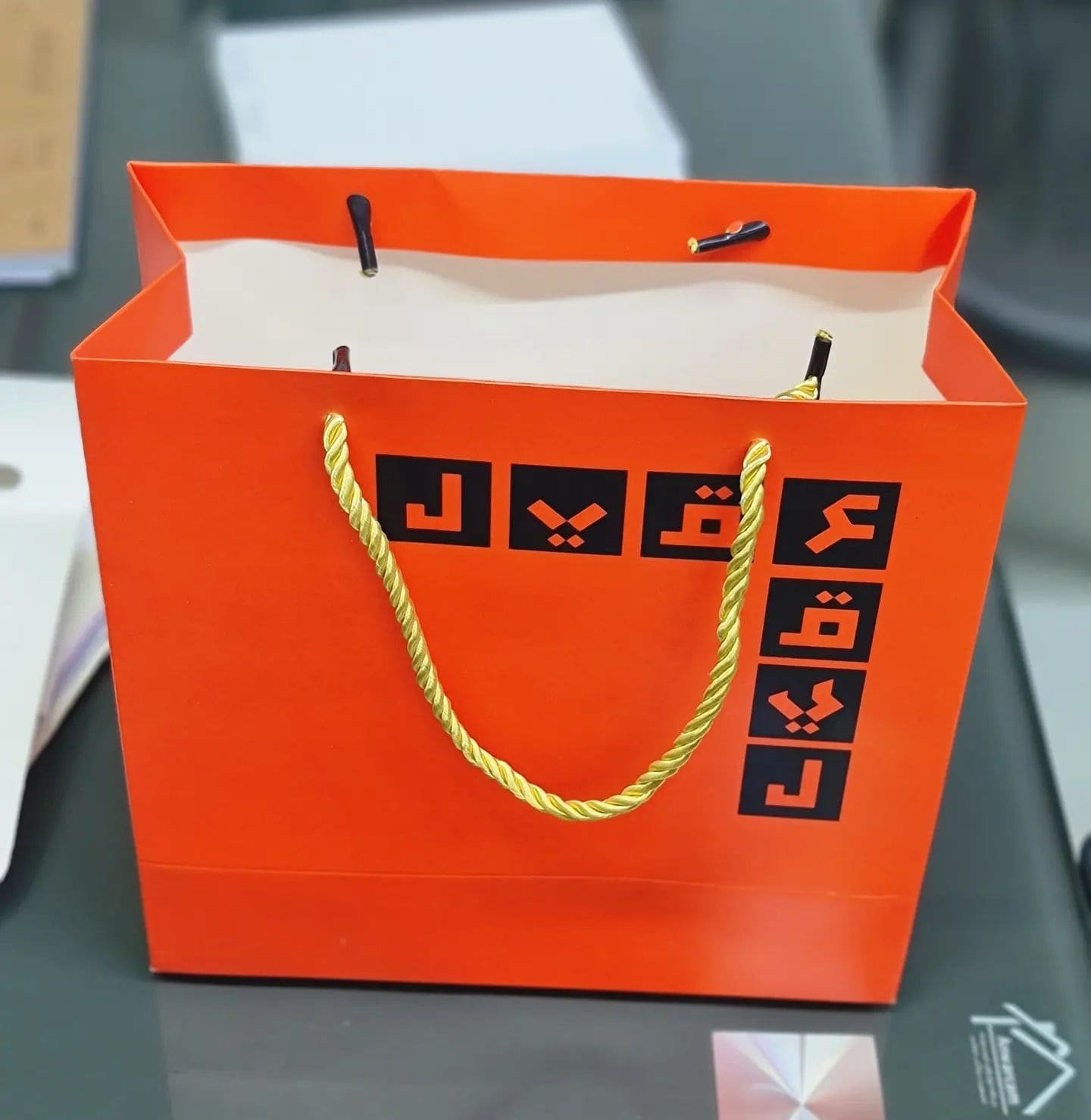 أكياس مطاعم مطبوعة بالشعار